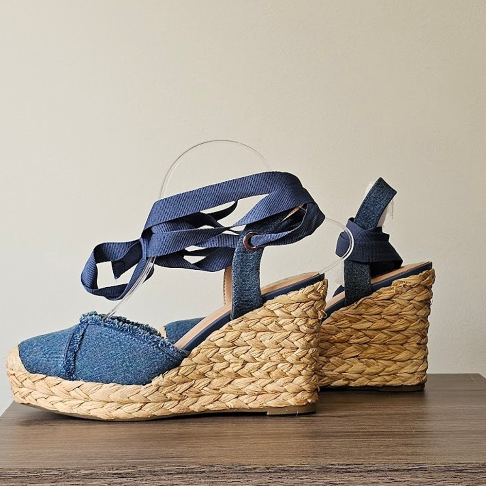INC International Concepts Women's Espadrille Denim Wedges Size 7.5 Denim NWT - Picture 2 of 7